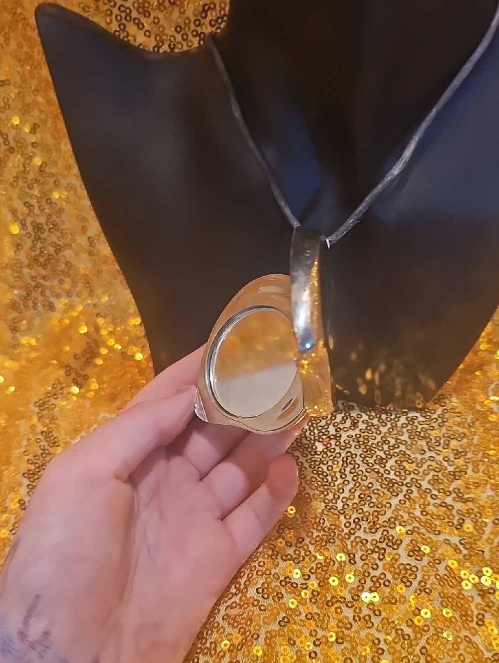 Heart Shaped Necklace Mirror - Picture 5 of 5